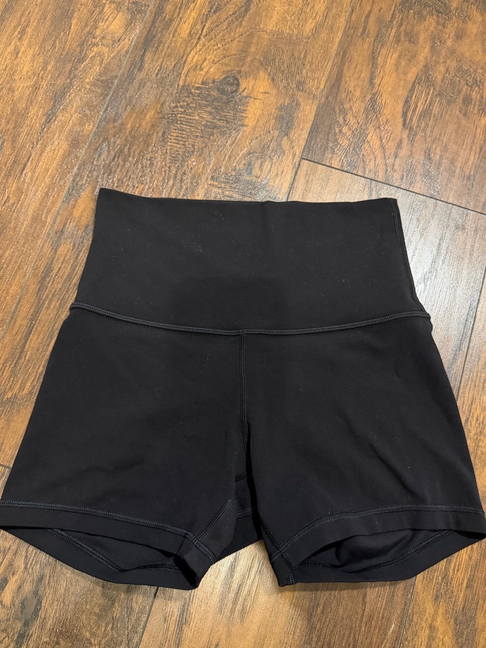 lululemon 4 inch bike shorts